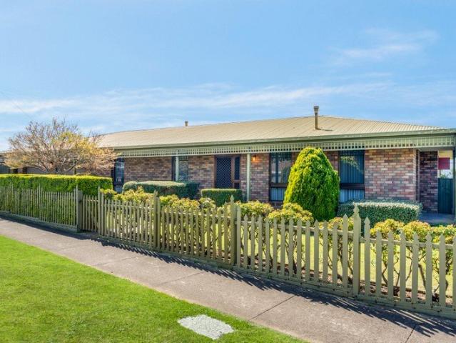 House for sale in Belmont, Geelong