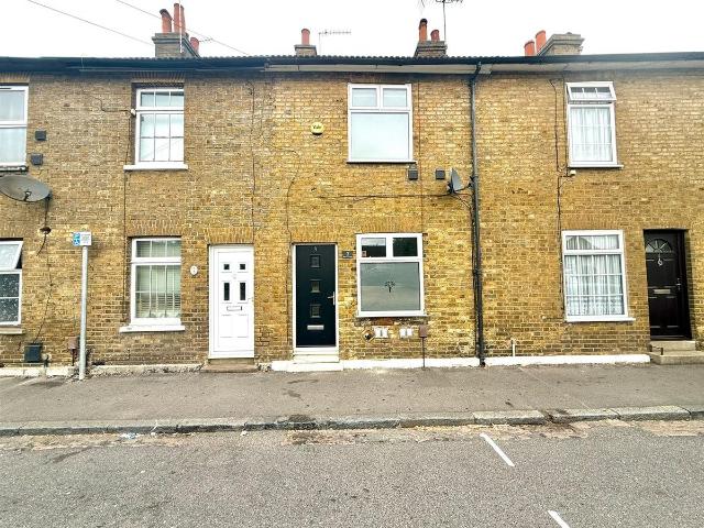House for rent in Colnbrook with Poyle, Slough