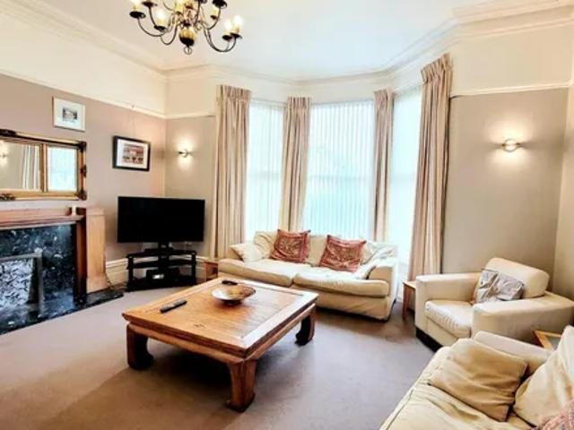 Apartment for rent in Calderstones