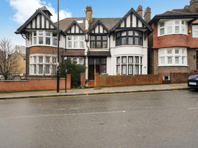 House for rent in London Borough of Lewisham, Blackheath