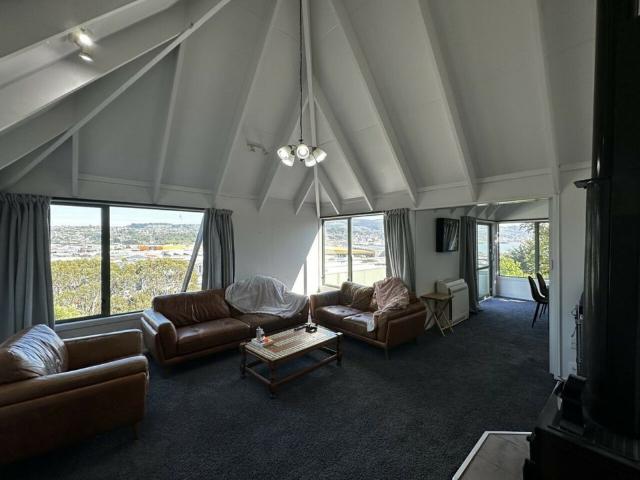 House for rent in Otakou