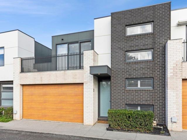 Townhouse for sale in Geelong, Victoria