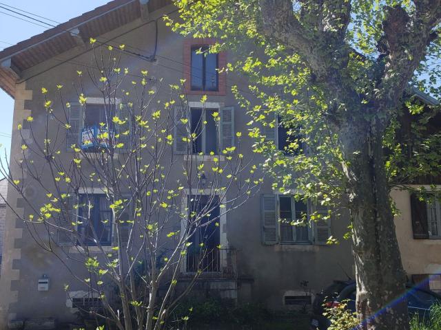 Maison vente à Belley, Belmont-luthézieu
