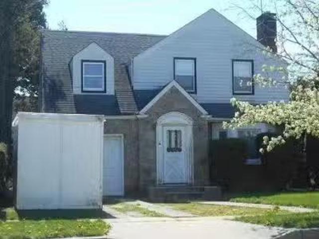 House for sale in Hempstead