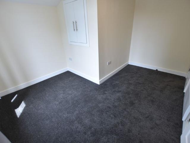 Apartment for rent in Belmont Park, Lee Bank
