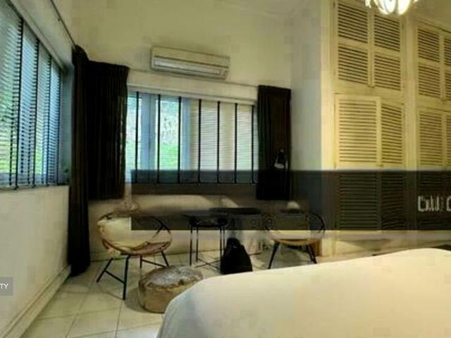 Detached House for sale in Holland