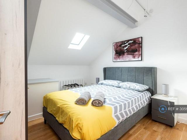 Apartment for rent in London Borough of Hillingdon, Greater London