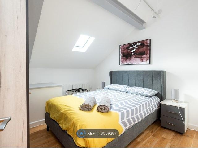 House for rent in London Borough of Hillingdon, Greater London