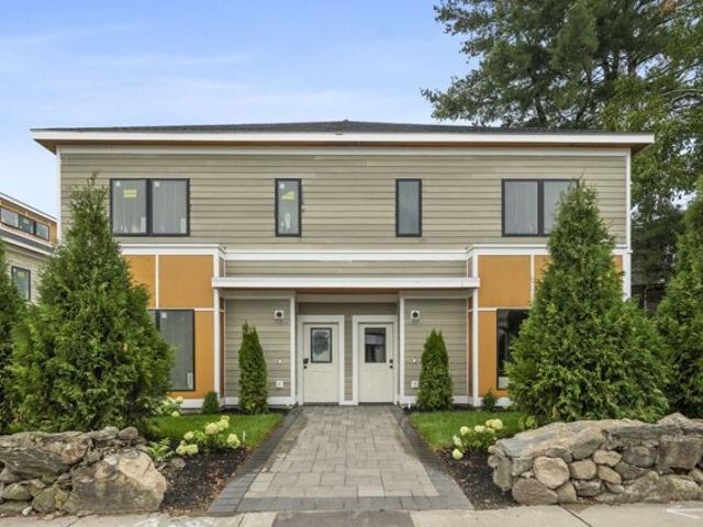Condo for sale in Belmont, Middlesex County