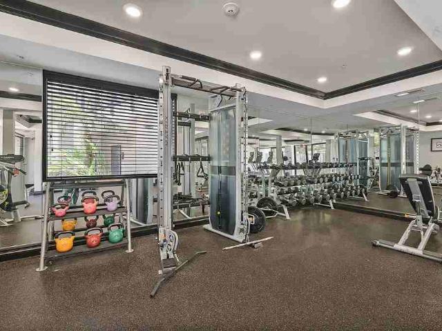 Apartment for rent in Windsor Square, Los Angeles