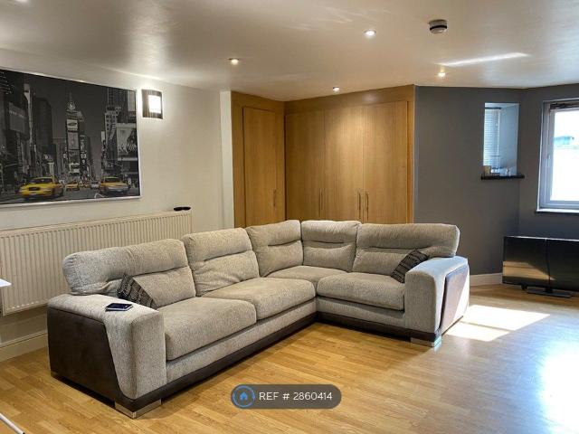 Room for rent in Highfields, Huddersfield