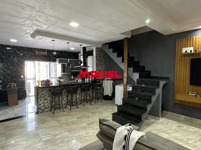 Casa venda em Região Imediata de São José dos Campos, Região Metropolitana do Vale do Paraíba e Litoral Norte