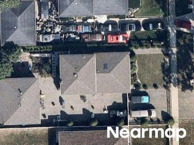 House for sale in Bridgeview, Illinois