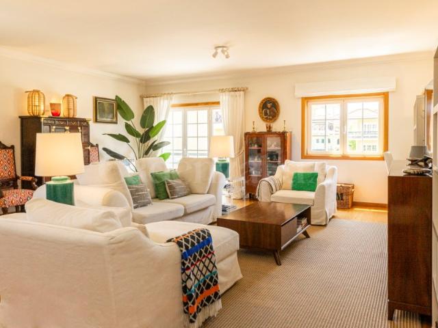 Apartamento alugar em Estefânea, Sintra