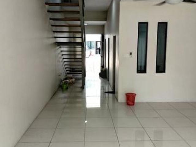 Terraced House for sale in Kota Samarahan, Bahagian Samarahan