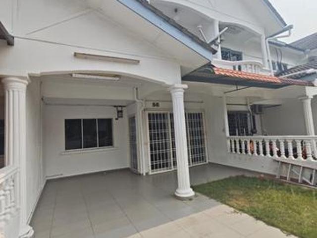 Terraced House for sale in Malaka