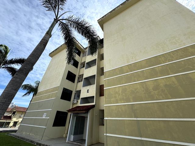 Apartment for sale in Malaka