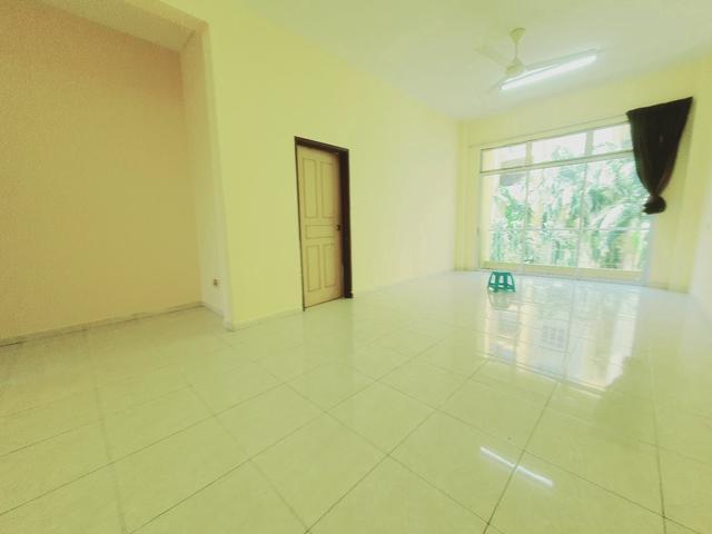 Apartment for sale in Malaka