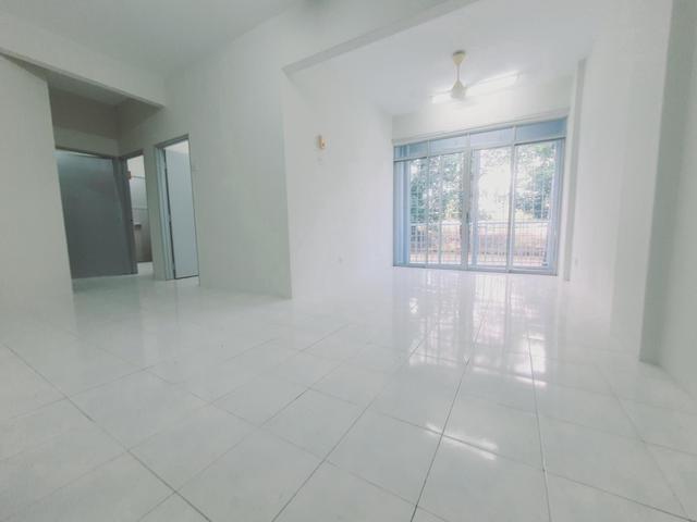 Apartment for sale in Malaka