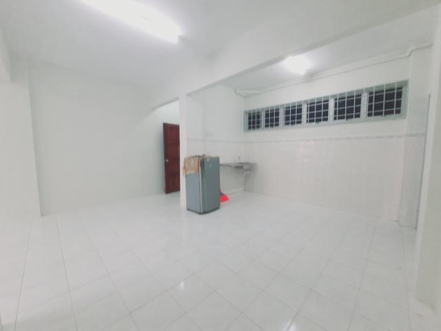 Apartment for sale in Malaka