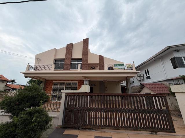 Bungalow for sale in Malaka