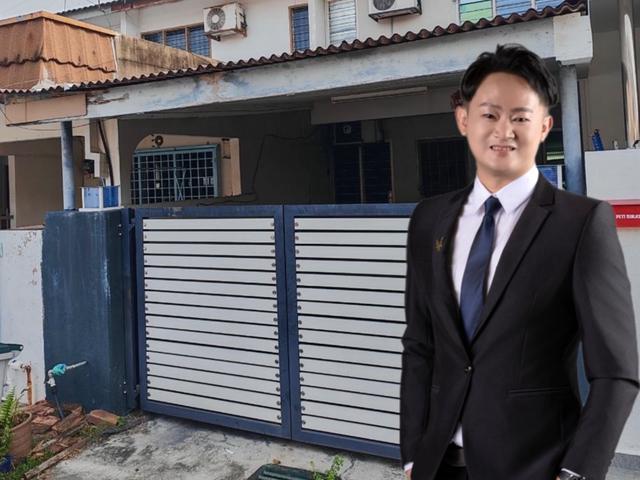 Terraced House for sale in Malaka
