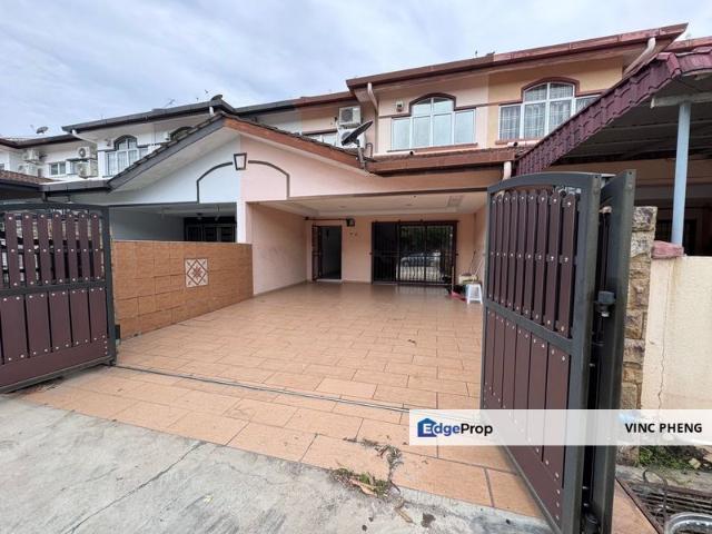 House for sale in Malaka