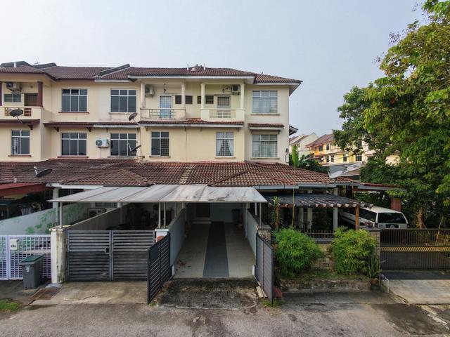 Townhouse for sale in Cheng, Bandaraya Melaka