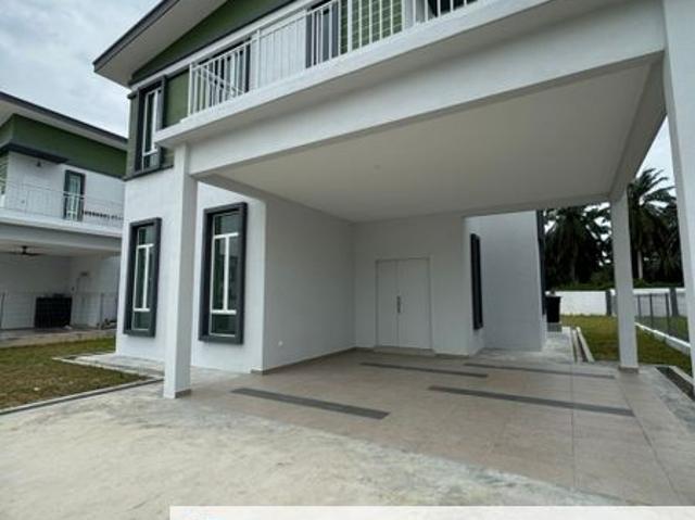 House for sale in Malaka