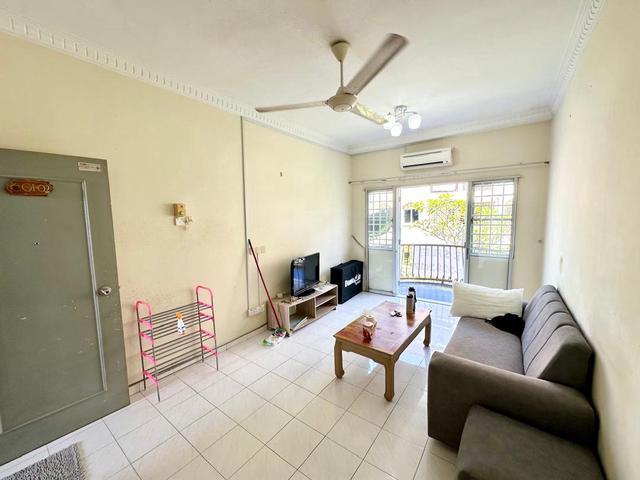 Condominium for sale in Malaka