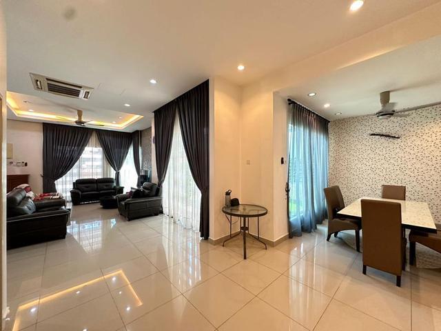 Bungalow for sale in Wellesley, Penang