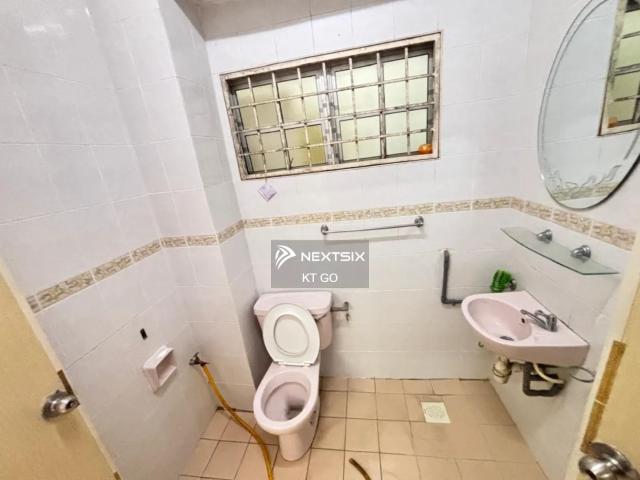 Residential House for sale in Malaka