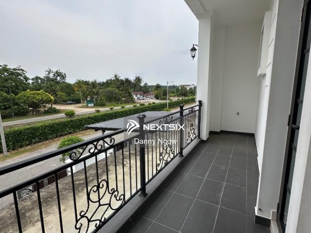 Residential House for sale in Malaka