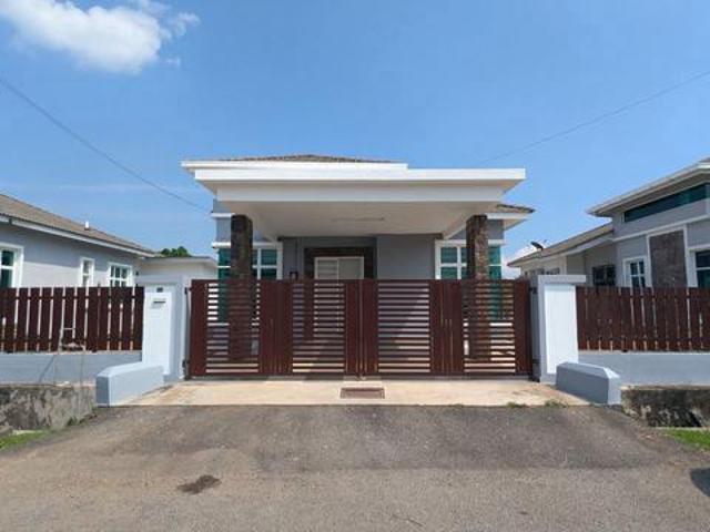 Bungalow for sale in Durian Tunggal, Malaka
