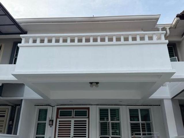 Terraced House for sale in Malaka