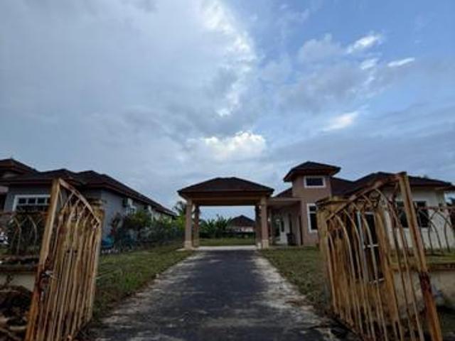 Bungalow for sale in Sendayan Village, Negeri Sembilan