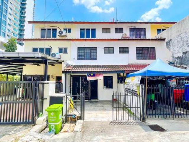 Terraced House for sale in Country Heights Damansara, Kuala Lumpur