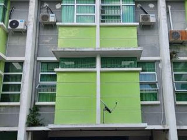Townhouse for sale in Interior Division, Sabah