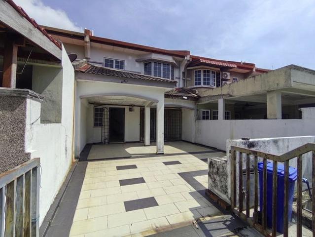 Terraced House for sale