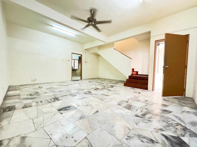 Terraced House for sale in Petaling, Subang Jaya