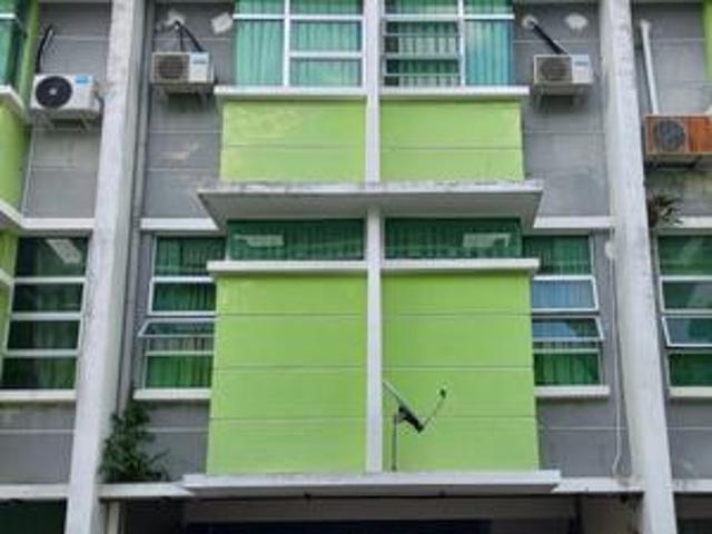 Townhouse for sale in Interior Division, Sabah