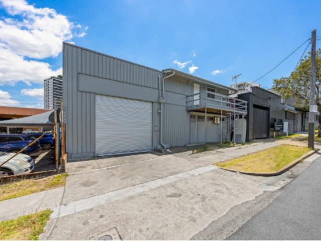 Warehouse for rent in East Brisbane, Greater Brisbane