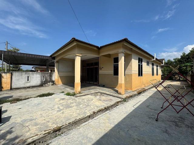 Residential House for sale in Merbok, Kuala Muda