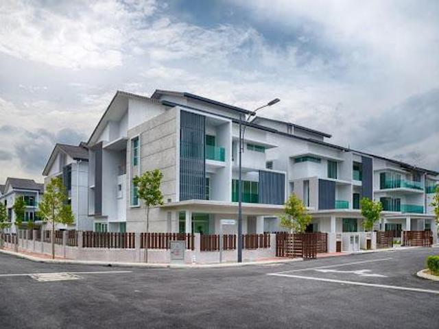 Residential House for sale in Kajang, Langat