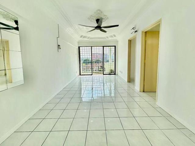 Apartment for sale in Petaling, Alam Impian