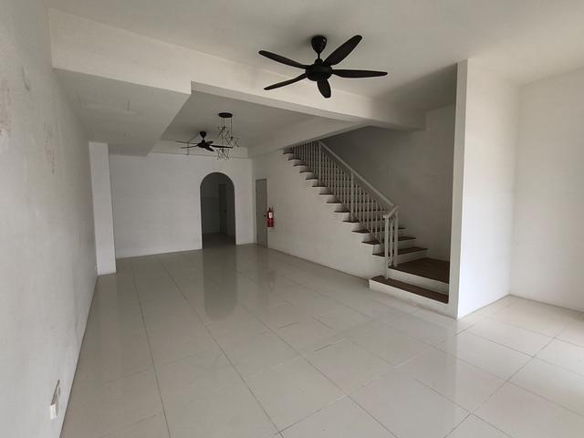 Terraced House for sale in Tanjong Sepat, Selangor