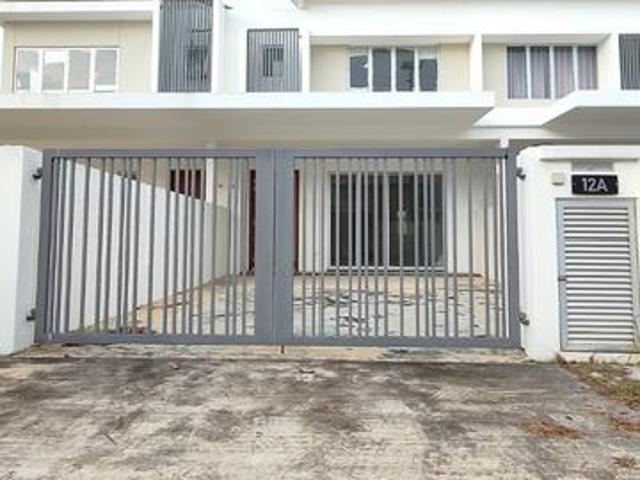 Terraced House for sale in Tanjong Sepat, Selangor