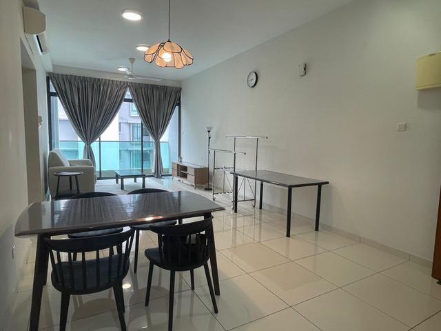 Serviced Residence for sale in Seri Kembangan, Majlis Bandaraya Subang Jaya