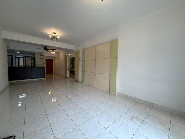 Apartment for sale in Tanjong Sepat, Selangor