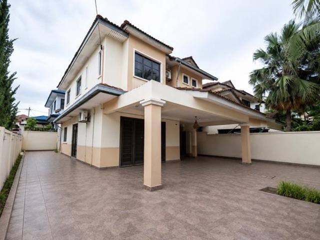 Bungalow for sale in Kajang, Langat